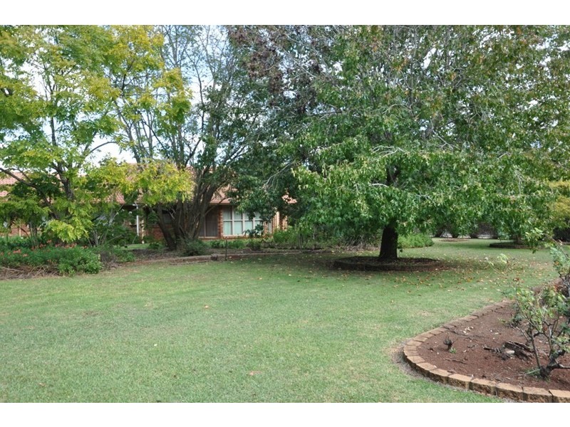35 Highfields Road, Highfields QLD 4352
