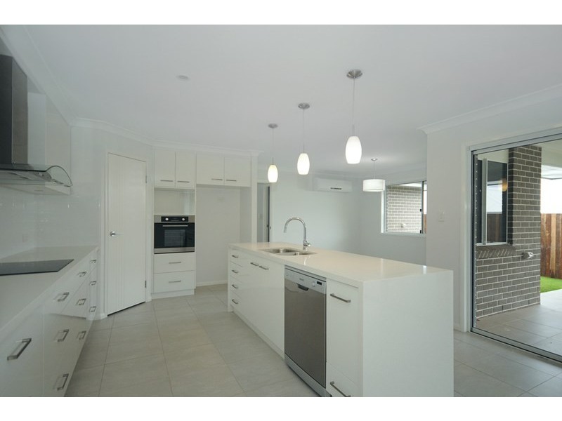 31 Wigan Avenue, Highfields QLD 4352