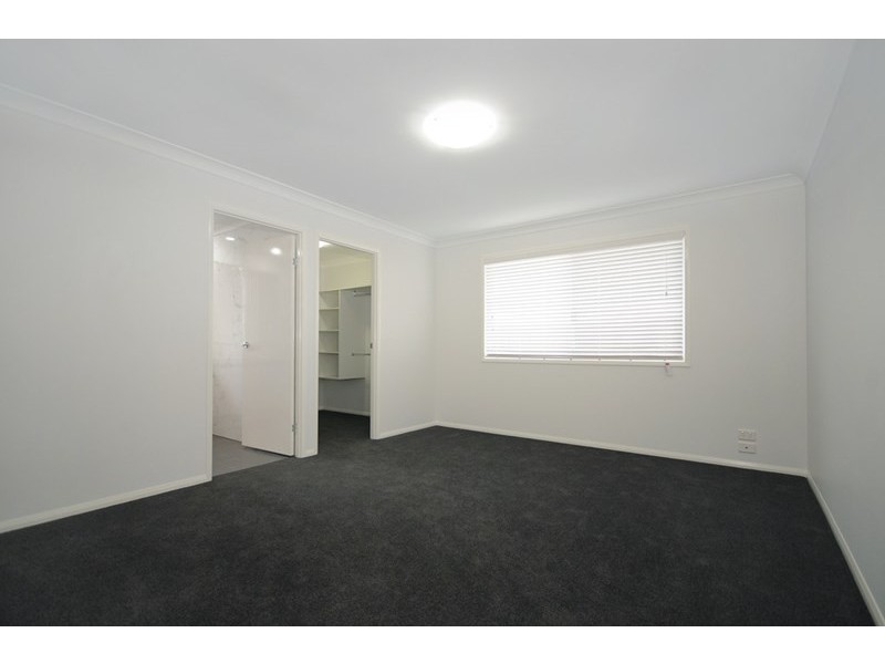 31 Wigan Avenue, Highfields QLD 4352