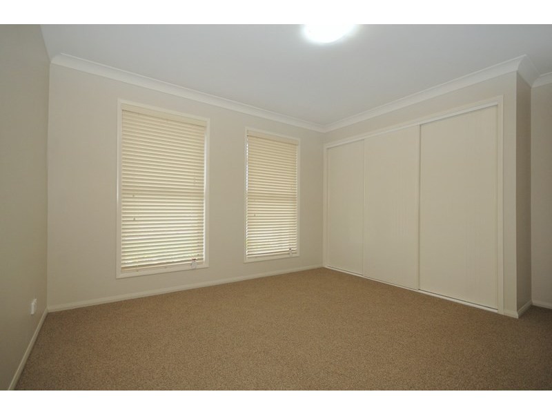 33 Wigan Avenue, Highfields QLD 4352