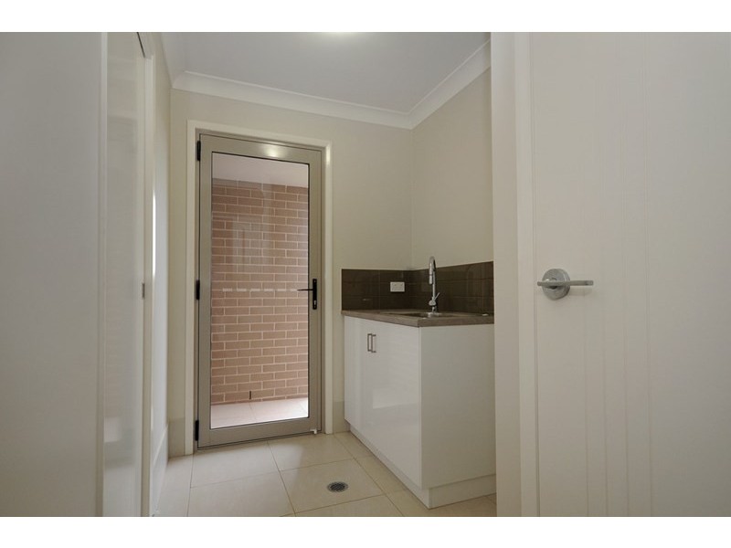 33 Wigan Avenue, Highfields QLD 4352