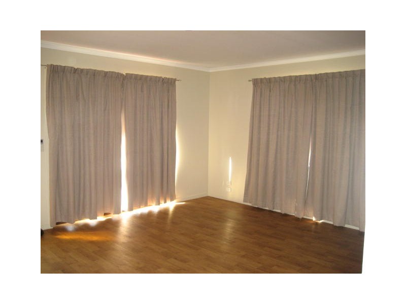 90 Hursley Road, Newtown QLD 4350