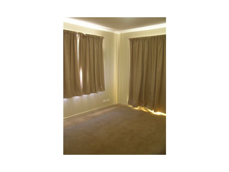 90 Hursley Road, Newtown QLD 4350