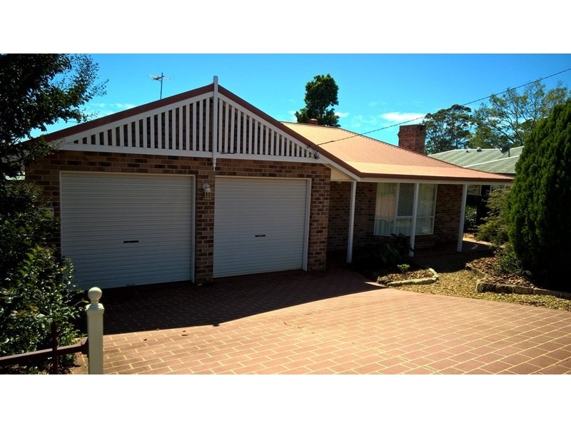209 Stenner Street, Centenary Heights QLD 4350