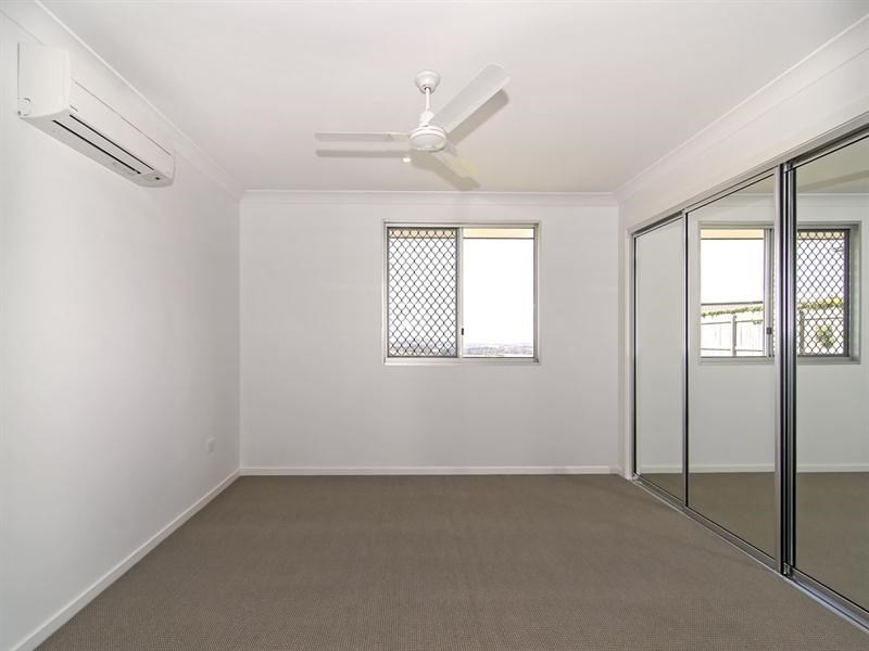 1 Honeyeater Drive, Highfields QLD 4352