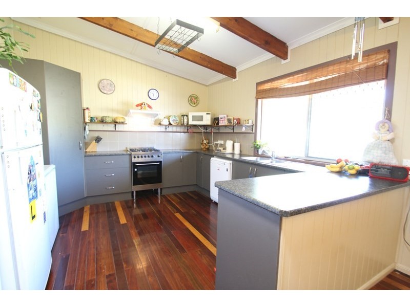 2 Glencoe Road, Kingsthorpe QLD 4400