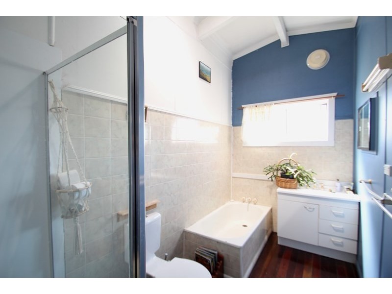 2 Glencoe Road, Kingsthorpe QLD 4400