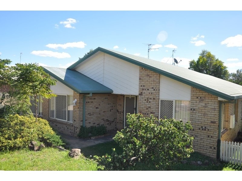 17 Dalzell Crescent, Darling Heights QLD 4350