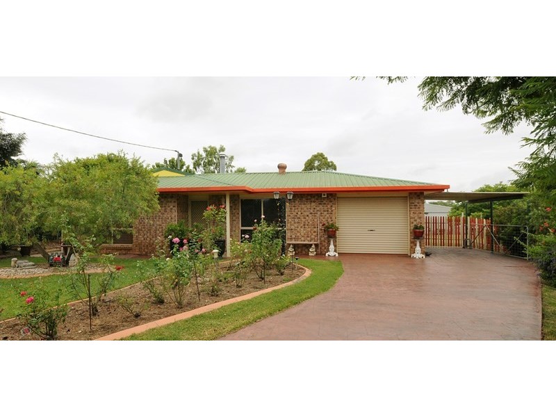 8 Lawmere Court, Kingsthorpe QLD 4400