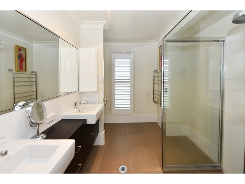 12 Beardsworth Court, Middle Ridge QLD 4350