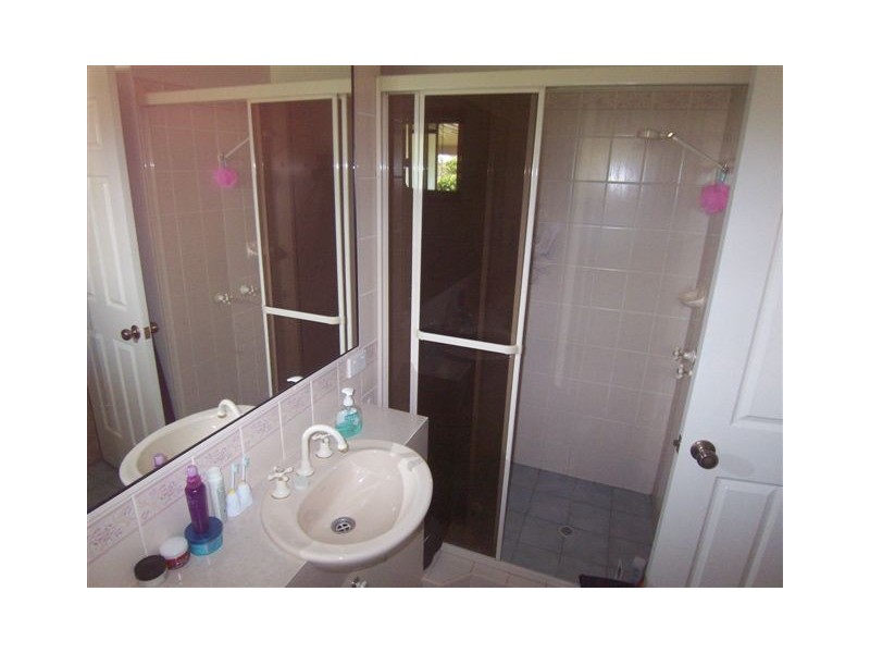 11 Palmer Drive, Highfields QLD 4352