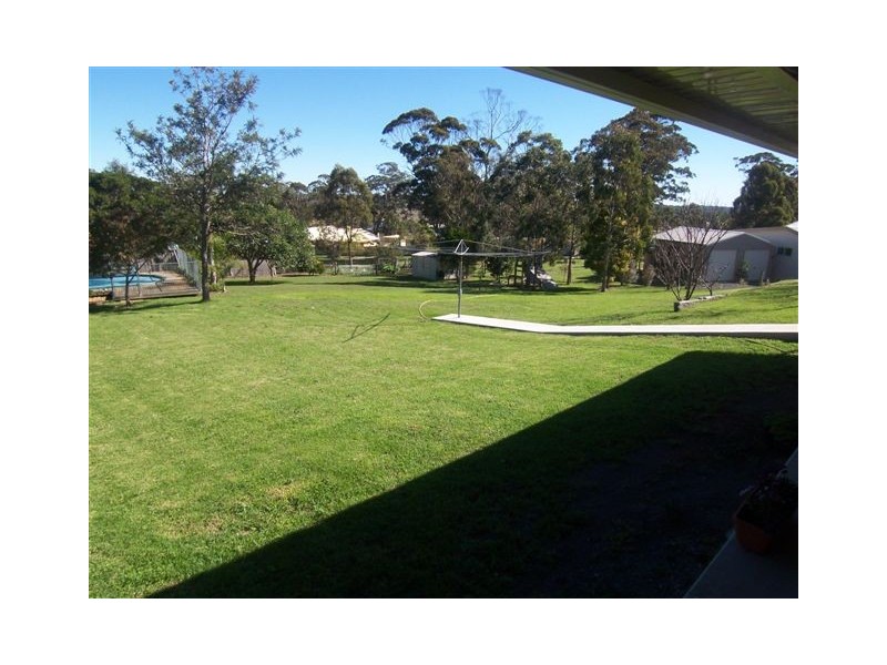11 Palmer Drive, Highfields QLD 4352
