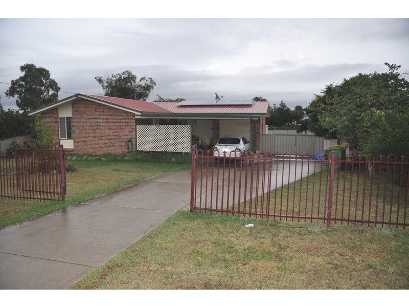 12 Balfour Street, Wyreema QLD 4352
