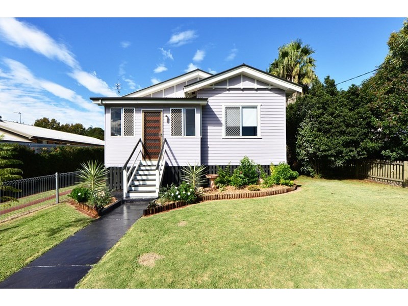 6 Eton Street, East Toowoomba QLD 4350