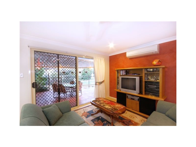 42 Jutsum Street, Middle Ridge QLD 4350