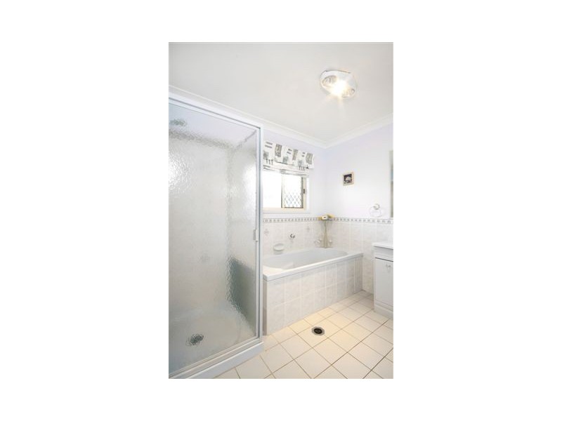 42 Jutsum Street, Middle Ridge QLD 4350