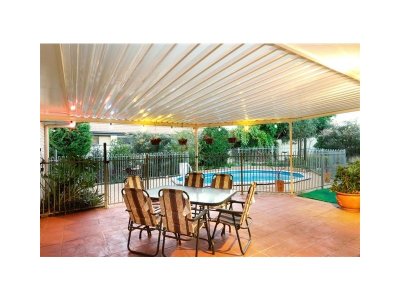 42 Jutsum Street, Middle Ridge QLD 4350