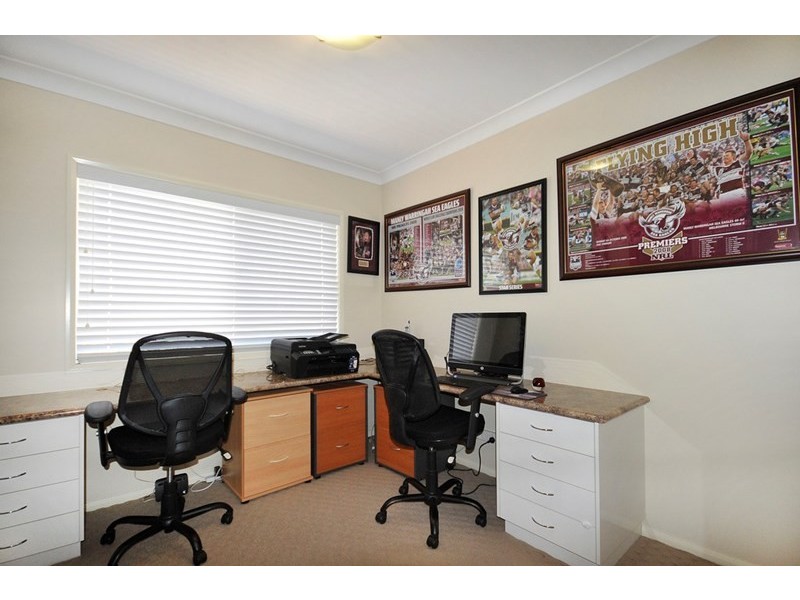 6 Page Court, Kearneys Spring QLD 4350