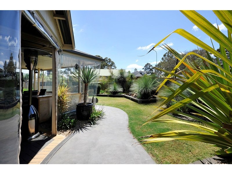 6 Page Court, Kearneys Spring QLD 4350