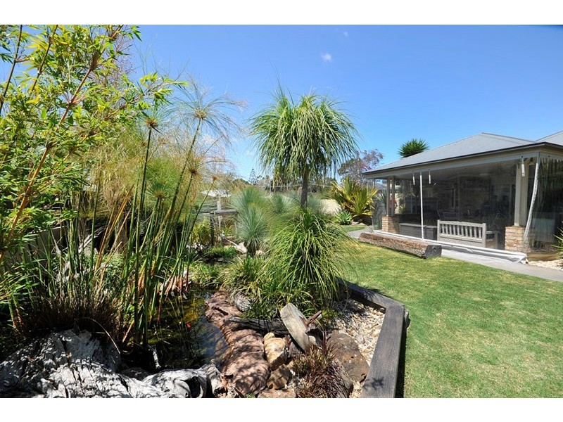 6 Page Court, Kearneys Spring QLD 4350