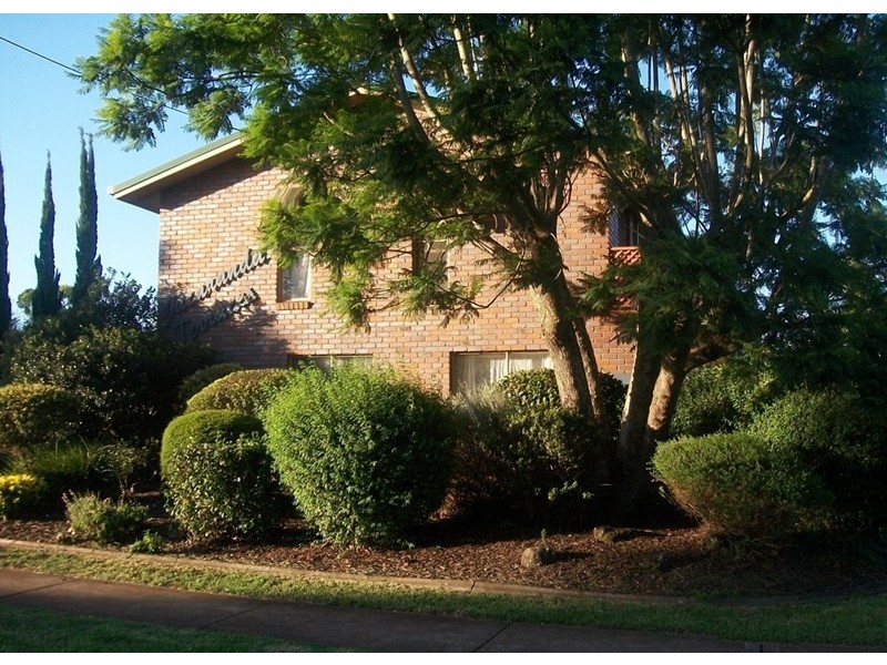 8/247 Herries Street, Newtown QLD 4350