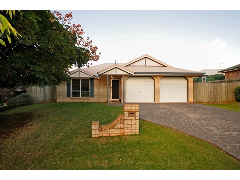 64 Bouganvillea Drive, Middle Ridge QLD 4350