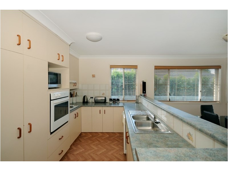 64 Bouganvillea Drive, Middle Ridge QLD 4350