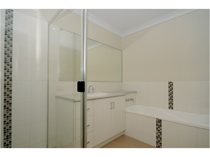 1/13 High Court Drive, Wilsonton QLD 4350