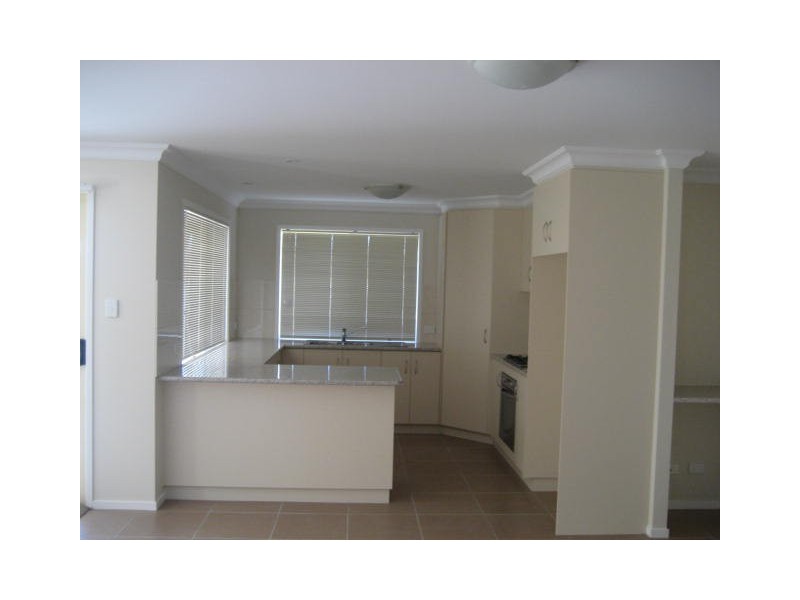 2/2 Yearling Close, Glenvale QLD 4350