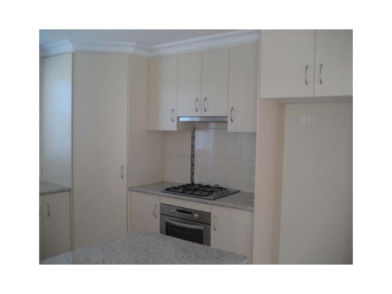2/2 Yearling Close, Glenvale QLD 4350
