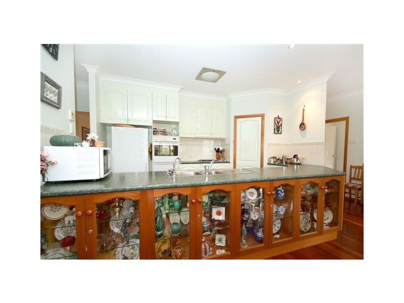 4 Poinsettia Court, Middle Ridge QLD 4350