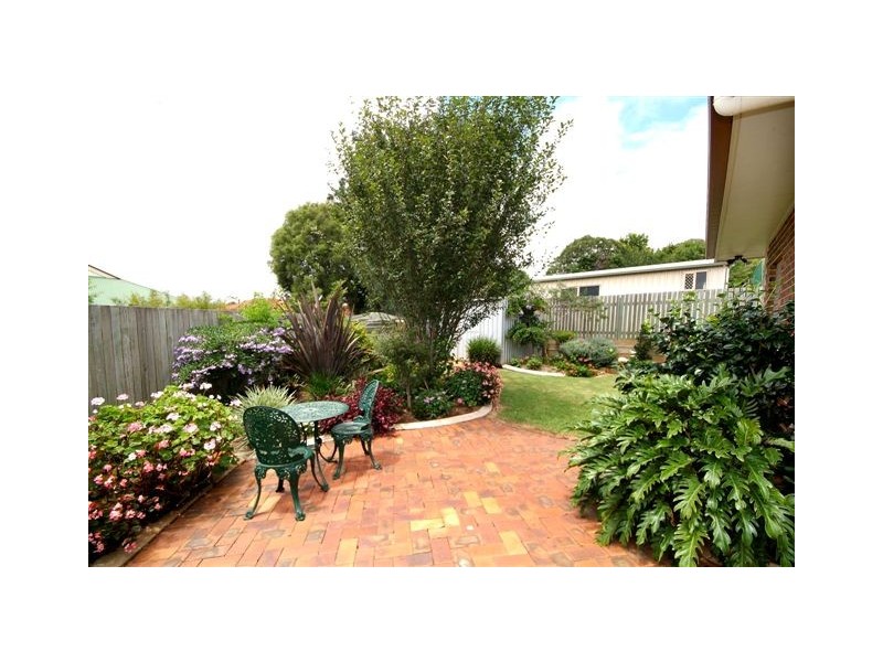 4 Poinsettia Court, Middle Ridge QLD 4350