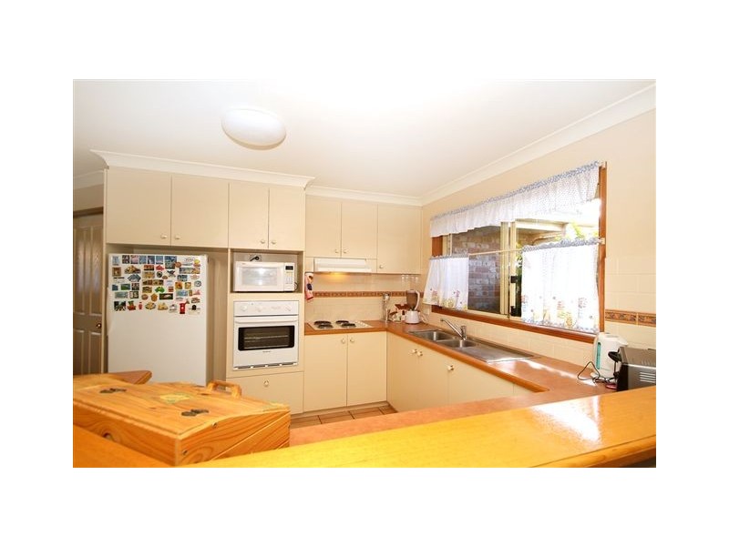 2 Willem Close, Middle Ridge QLD 4350