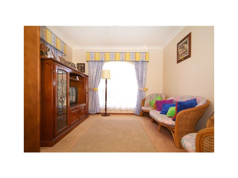 2 Willem Close, Middle Ridge QLD 4350