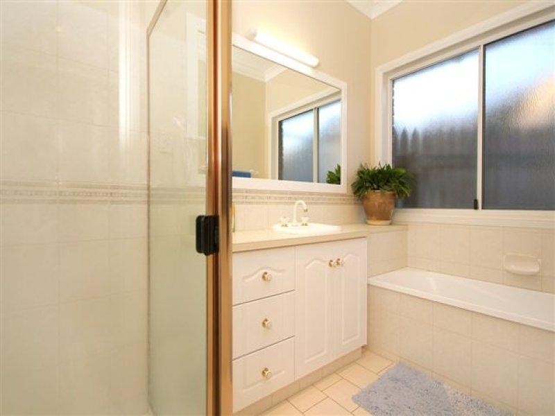 14 Trafalgar Street, Middle Ridge QLD 4350