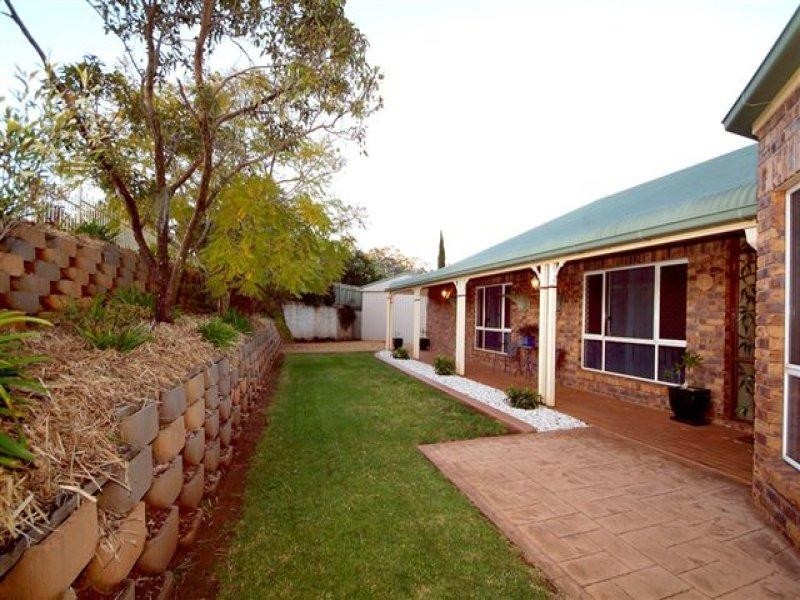 14 Trafalgar Street, Middle Ridge QLD 4350