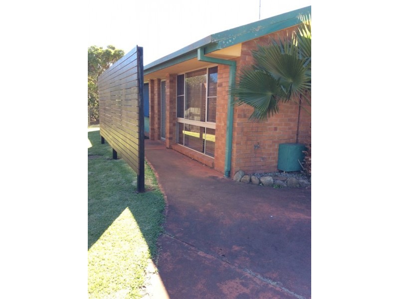 33 Hinkler Crescent, Wilsonton QLD 4350