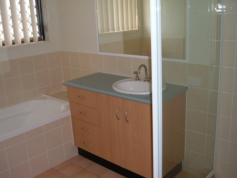 21 McShane Drive, Mount Kynoch QLD 4350