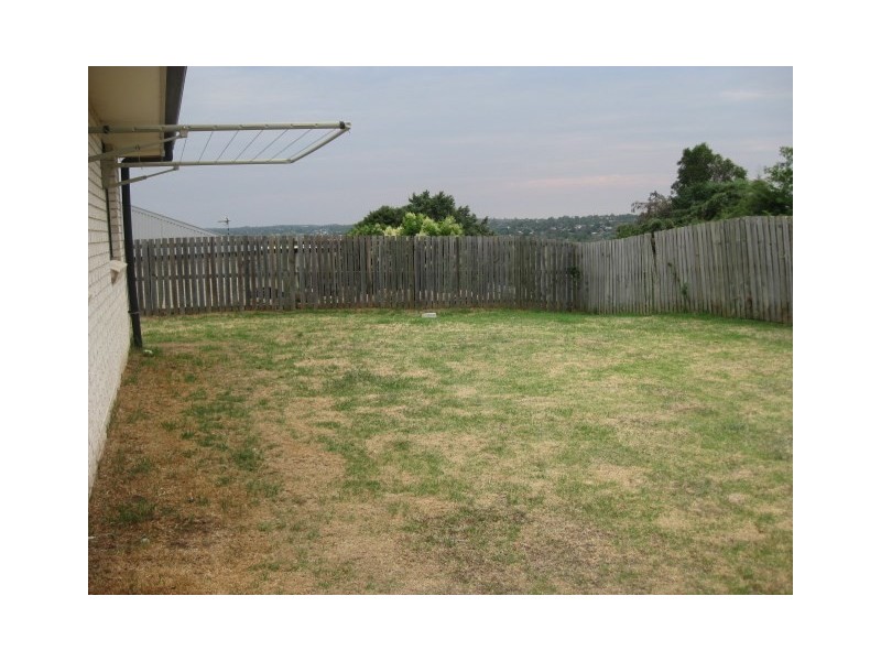 21 McShane Drive, Mount Kynoch QLD 4350