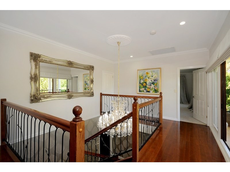 215 Rowbotham Street, Middle Ridge QLD 4350