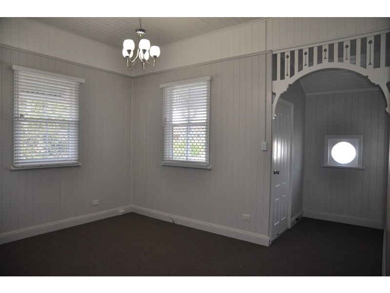 101 Hill Street, Newtown QLD 4350