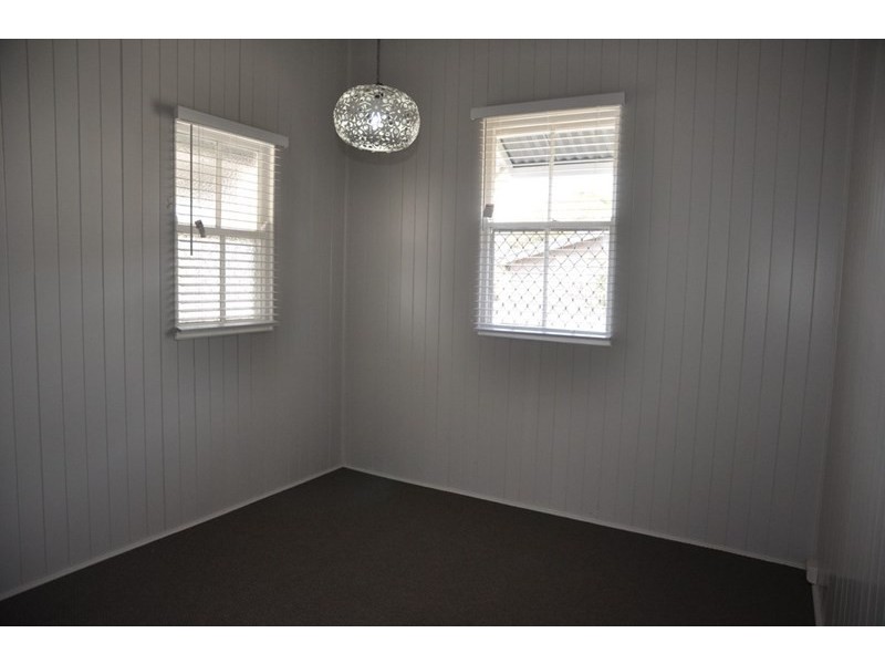 101 Hill Street, Newtown QLD 4350