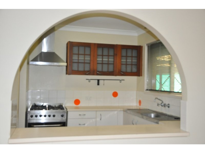 33 Hinkler Crescent, Wilsonton QLD 4350