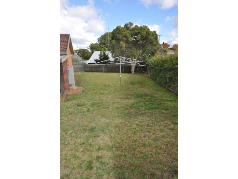 33 Hinkler Crescent, Wilsonton QLD 4350