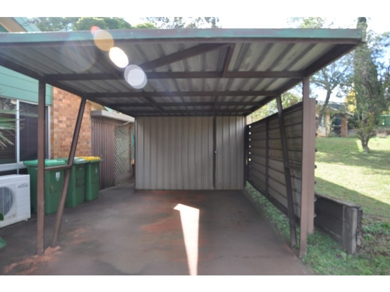 33 Hinkler Crescent, Wilsonton QLD 4350