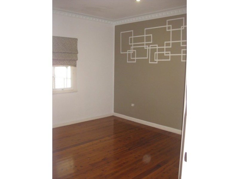 4 Roessler Street, Rangeville QLD 4350