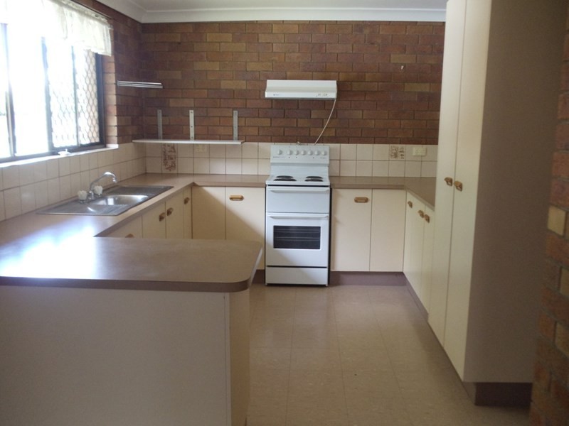 2/2 Hodgen Street, South Toowoomba QLD 4350