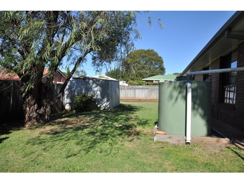 2/2 Hodgen Street, South Toowoomba QLD 4350