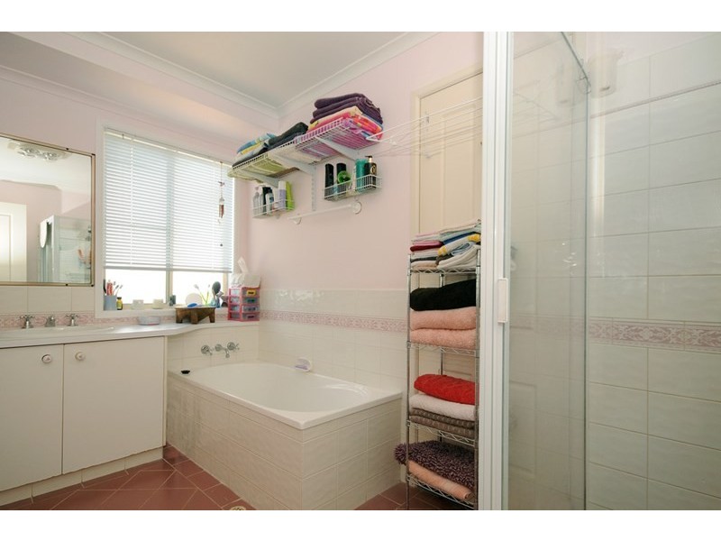 6 Quinlan Court, Darling Heights QLD 4350
