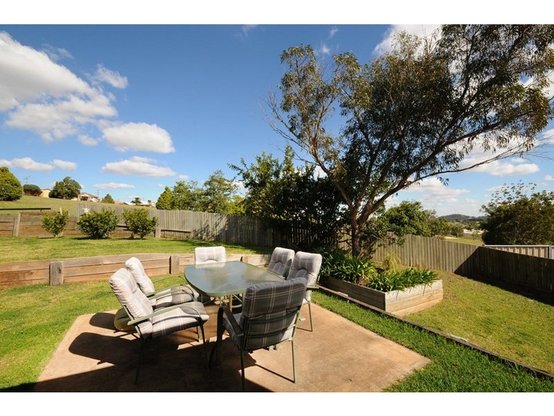 6 Quinlan Court, Darling Heights QLD 4350